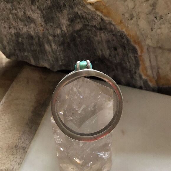 Ring, Sterling Silver and Turquoise Ring, NEW, Handmade, size 7, Kingman Turquoi - Picture 6 of 10